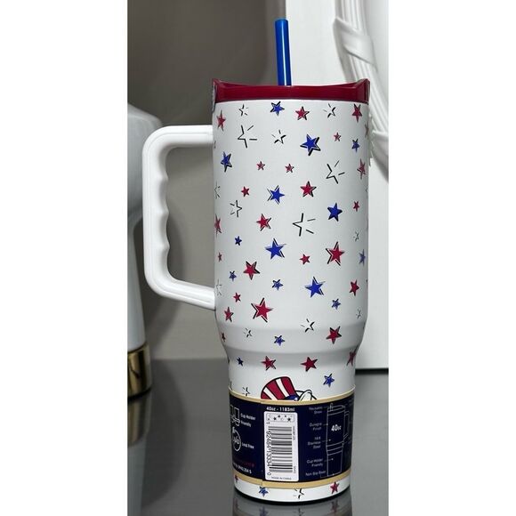 Buc-ee’s 4th of July GLOW IN THE DARK 40oz Tumbler - Picture 2 of 6